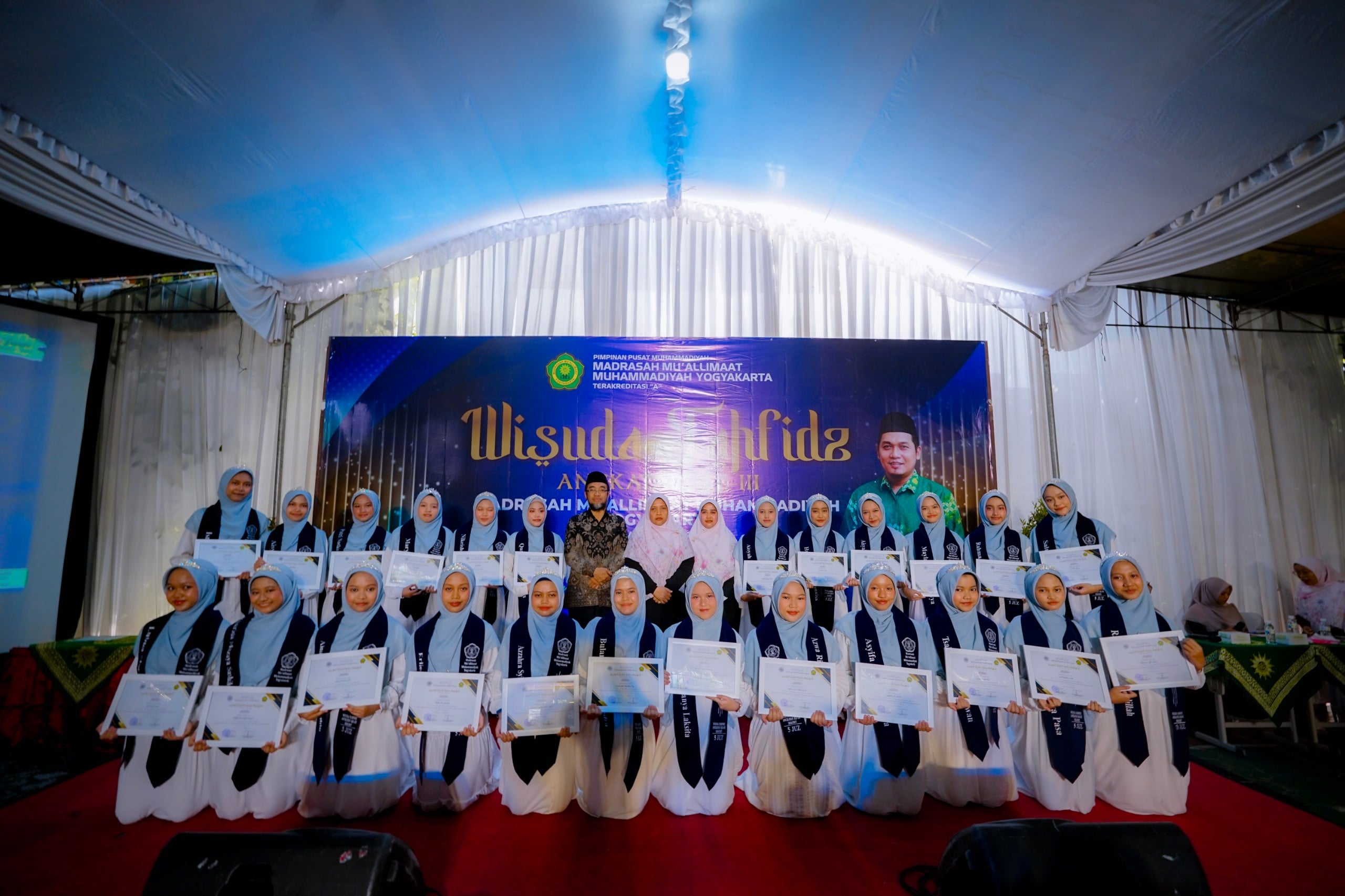 Madrasah Muallimaat Muhammadiyah Gelar Wisuda Tahfidz untuk 24 Siswi Hafizah
