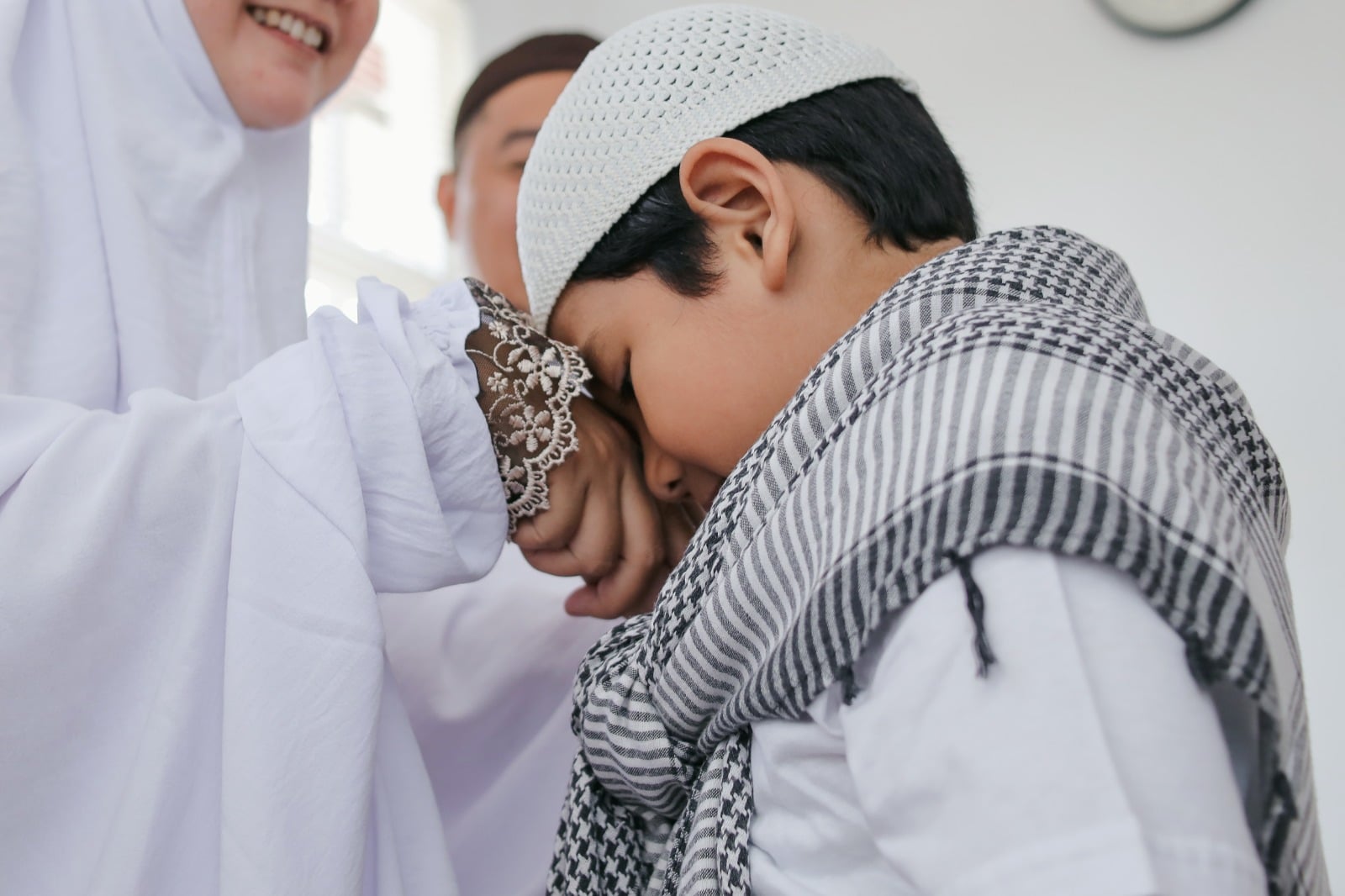 Peran Vital Ayah dalam Membentuk Keimanan dan Karakter Anak dari Rumah