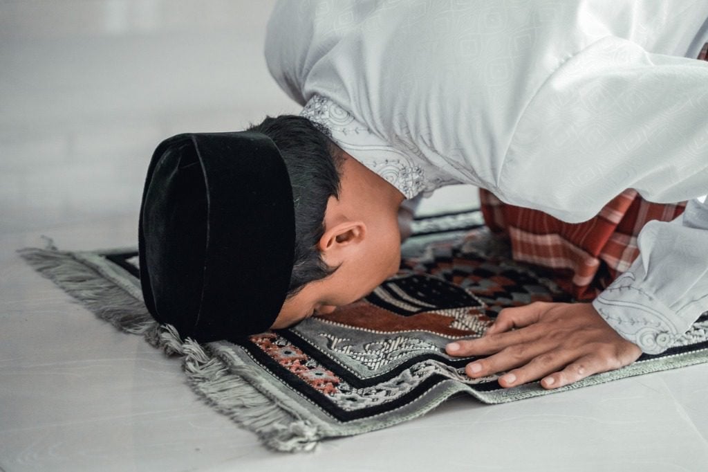 Mengenal 7 Golongan yang Mendapat Naungan Allah di Hari Kiamat
