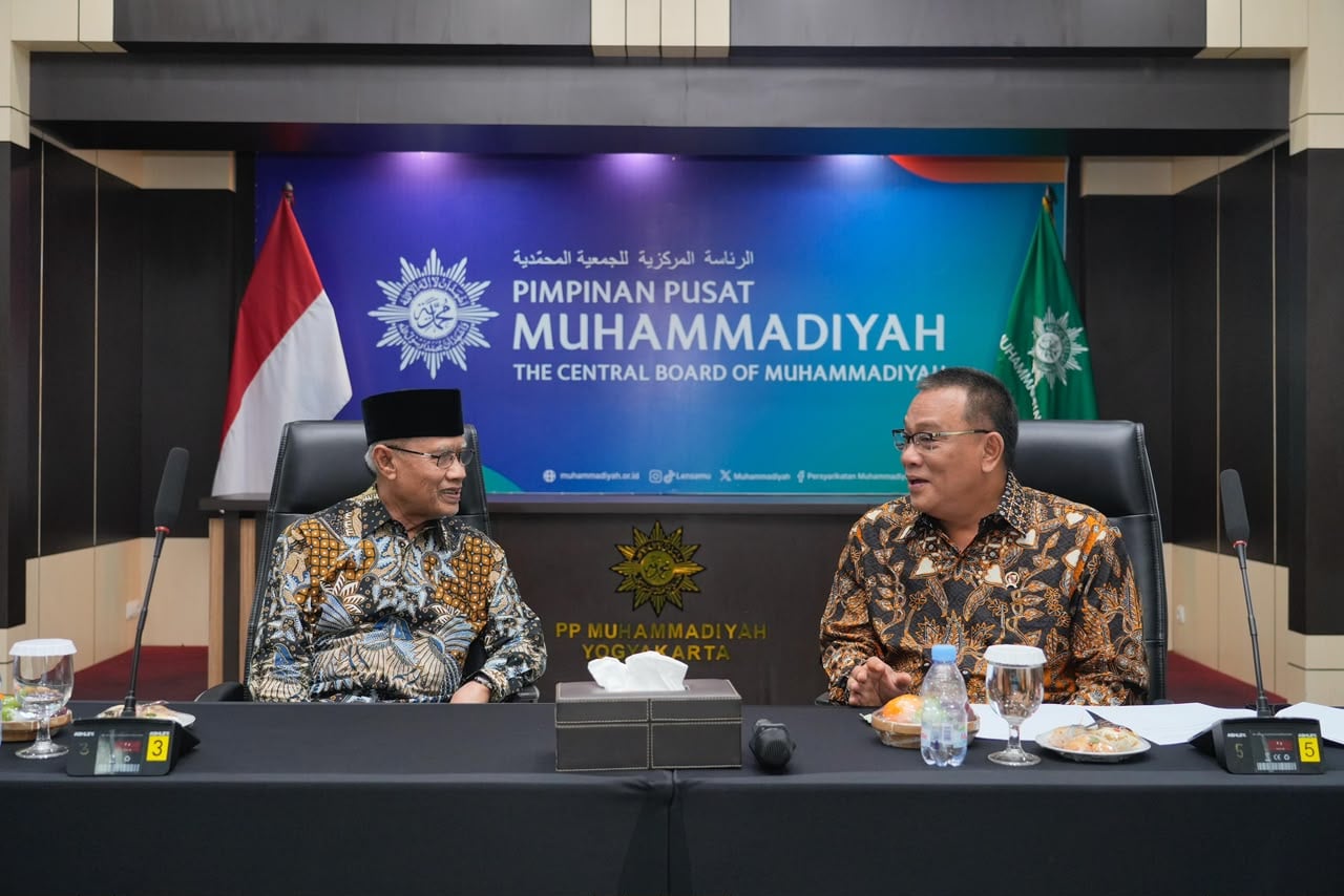 Terima Kunjungan Menteri Lingkungan Hidup, Haedar Nashir Dorong Paradigma Membangun Tanpa Merusak